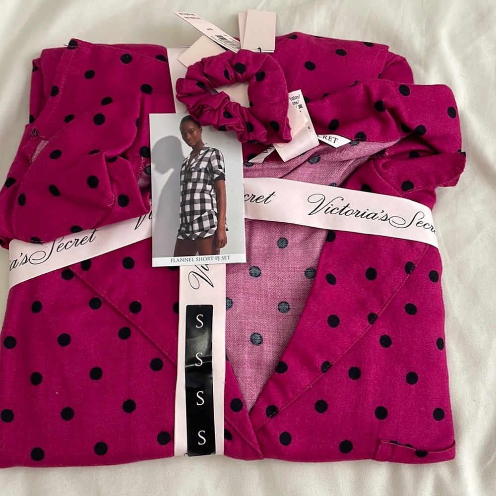 Victoria secret sleep set